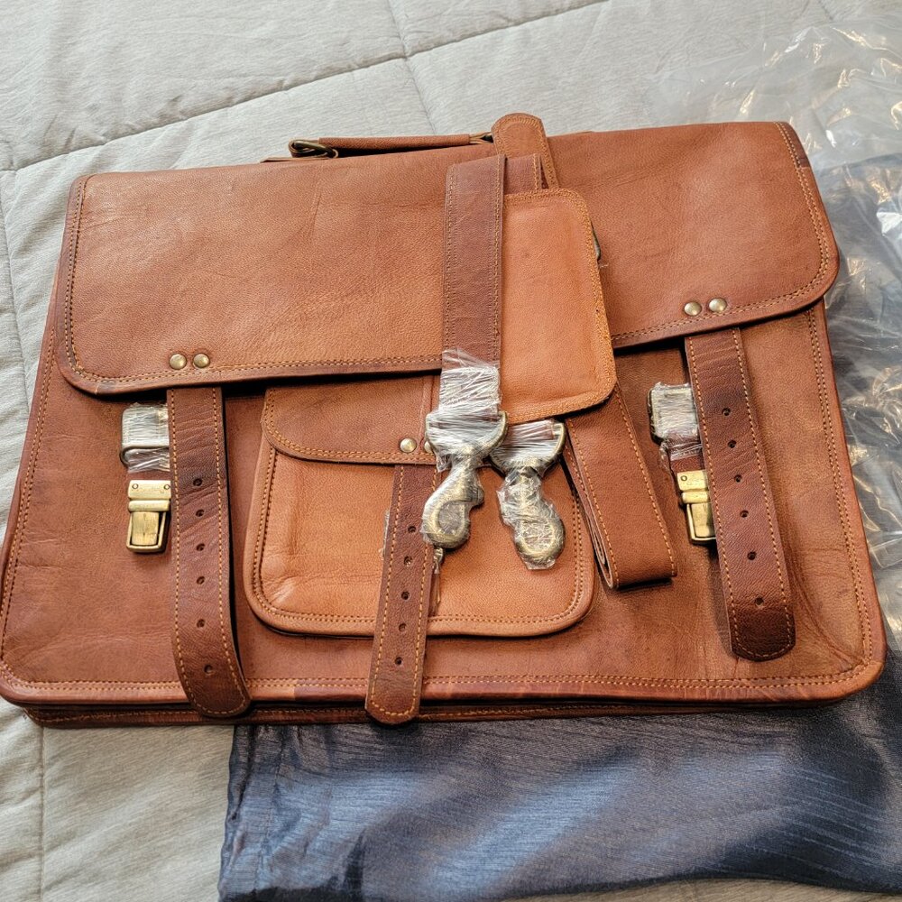 NEW Komal Brown Passion Leather Messenger Bag, New with Tags/Bag